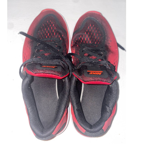 NIKE Flex 2017 RN Black/Red Size 6Y - Picture 2 of 5
